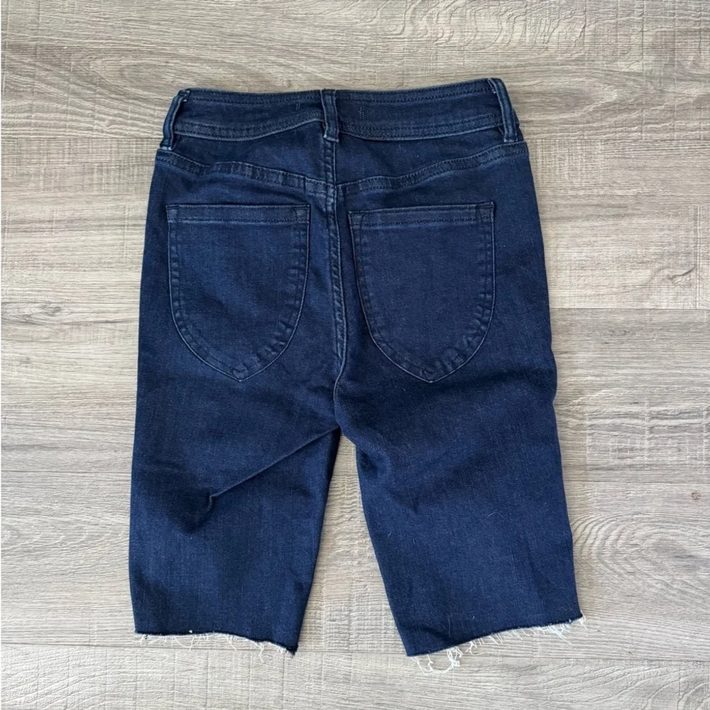 Free People We The Free Cobalt Blue So Chic Denim Shorts NWOT Size 24 - Picture 5 of 6